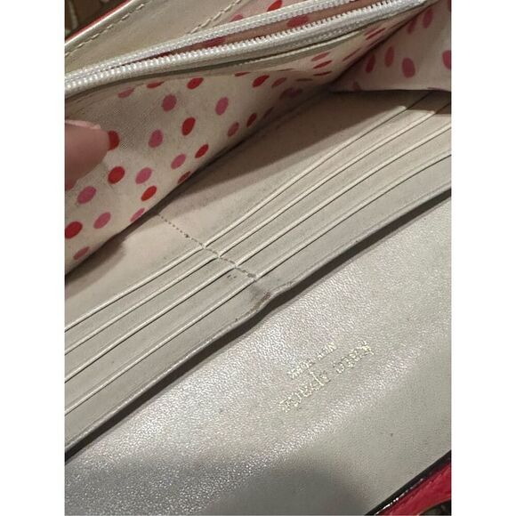 Beautiful Kate Spade Wallet Plenty Of Storage Wallet One Size Good Condition - Picture 11 of 12